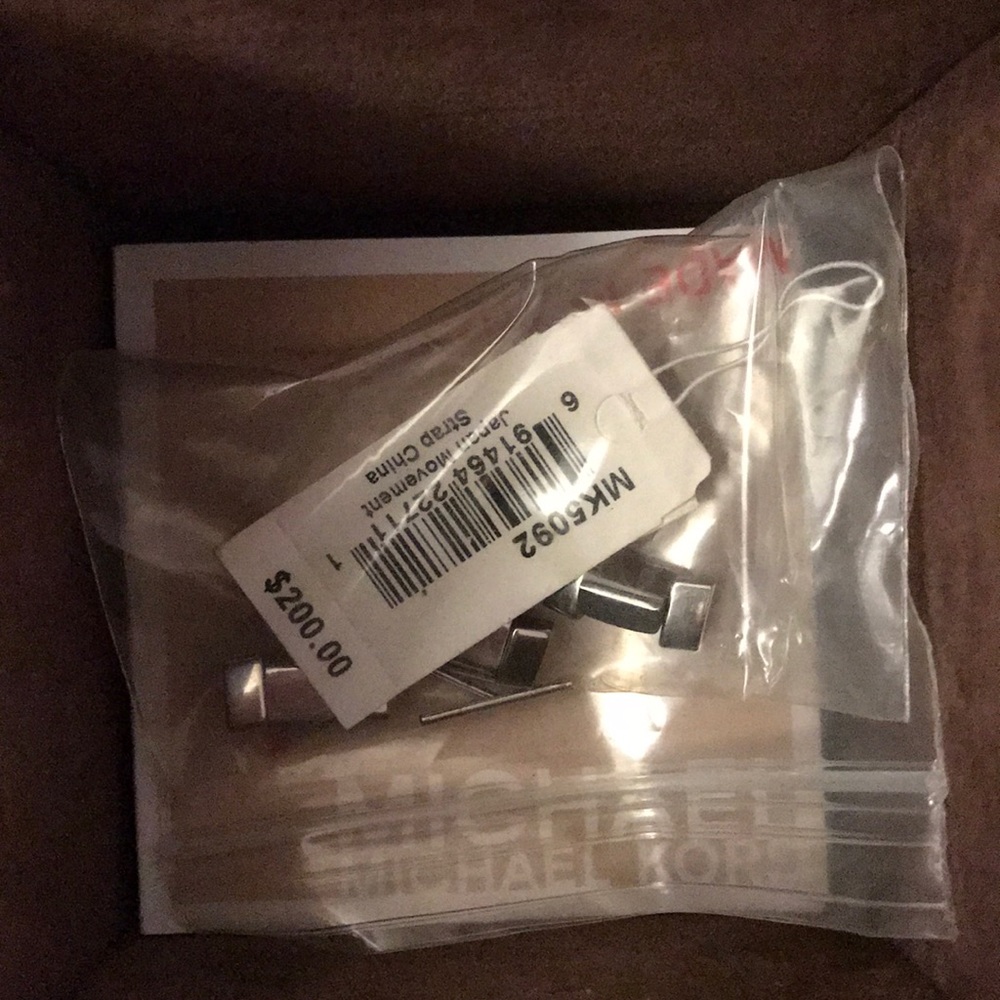 Michael Kors watch - Picture 5 of 6